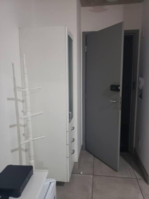 Lindo Studio No Bom Retiro Prox Ao Anhembi Sambodromo Com Wifi Сао Паоло Екстериор снимка