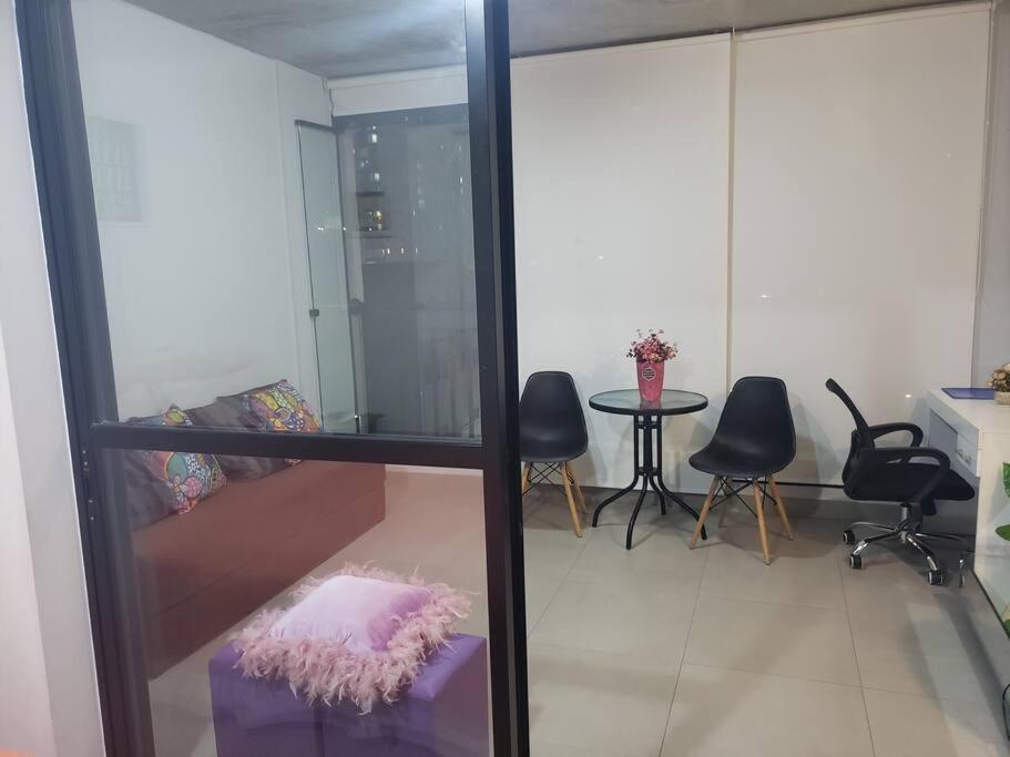 Lindo Studio No Bom Retiro Prox Ao Anhembi Sambodromo Com Wifi Сао Паоло Екстериор снимка